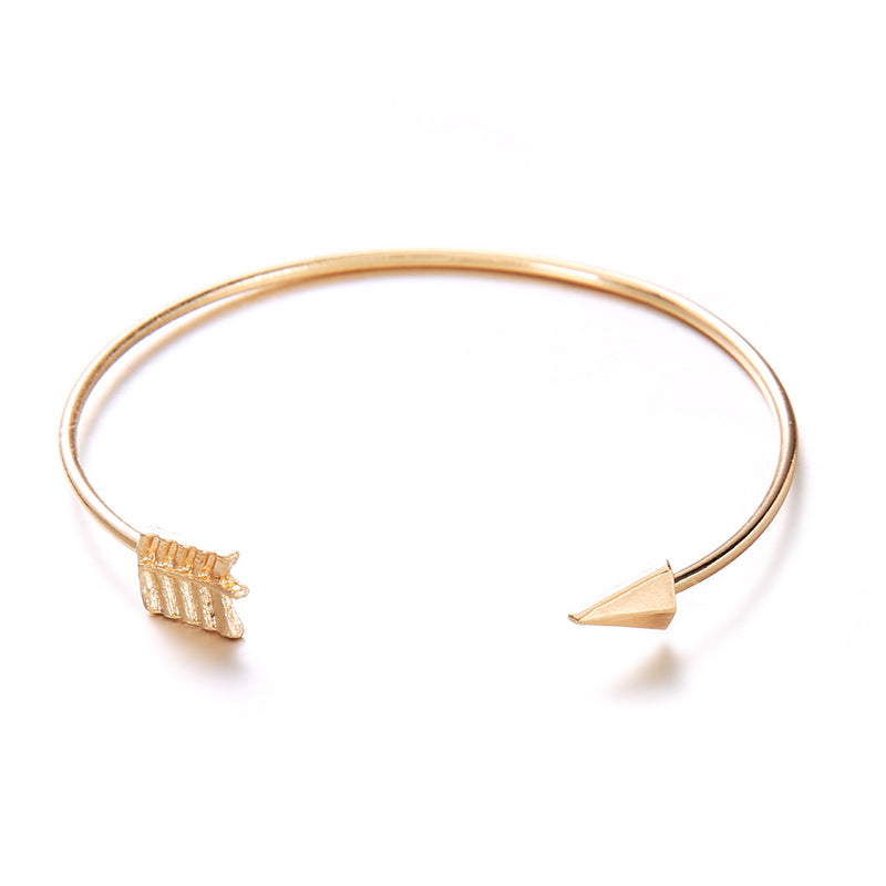 💛 Title: Minimalist Gold Cuff Bracelet Set – Timeless Elegance in Various Designs 💛
