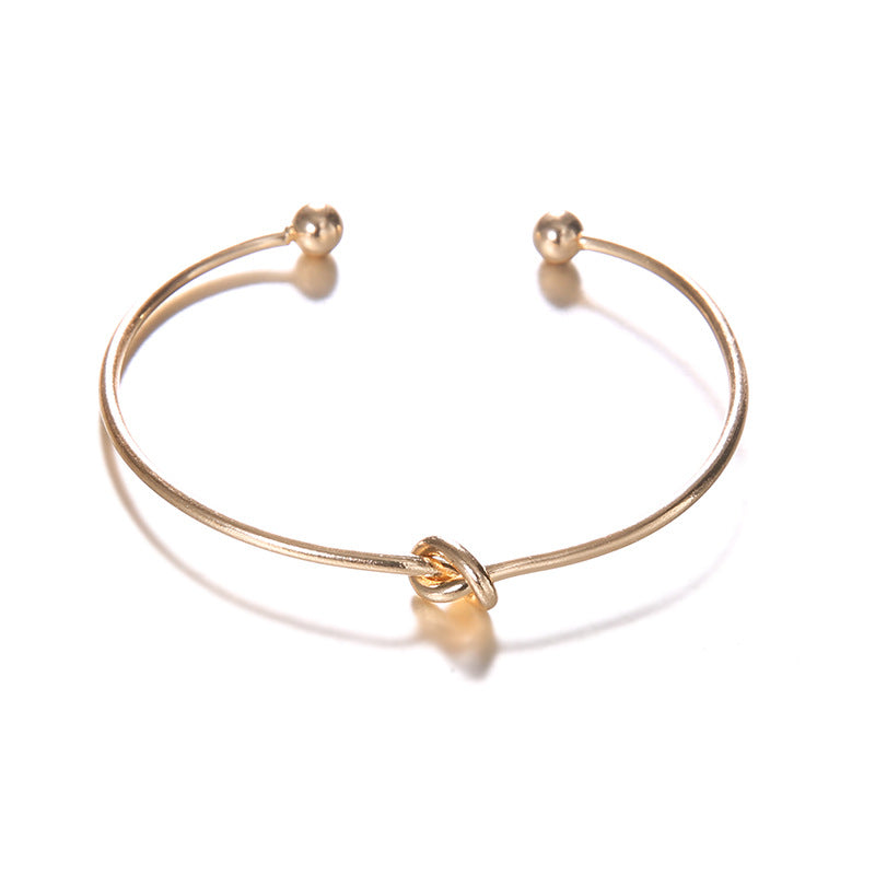 💛 Title: Minimalist Gold Cuff Bracelet Set – Timeless Elegance in Various Designs 💛