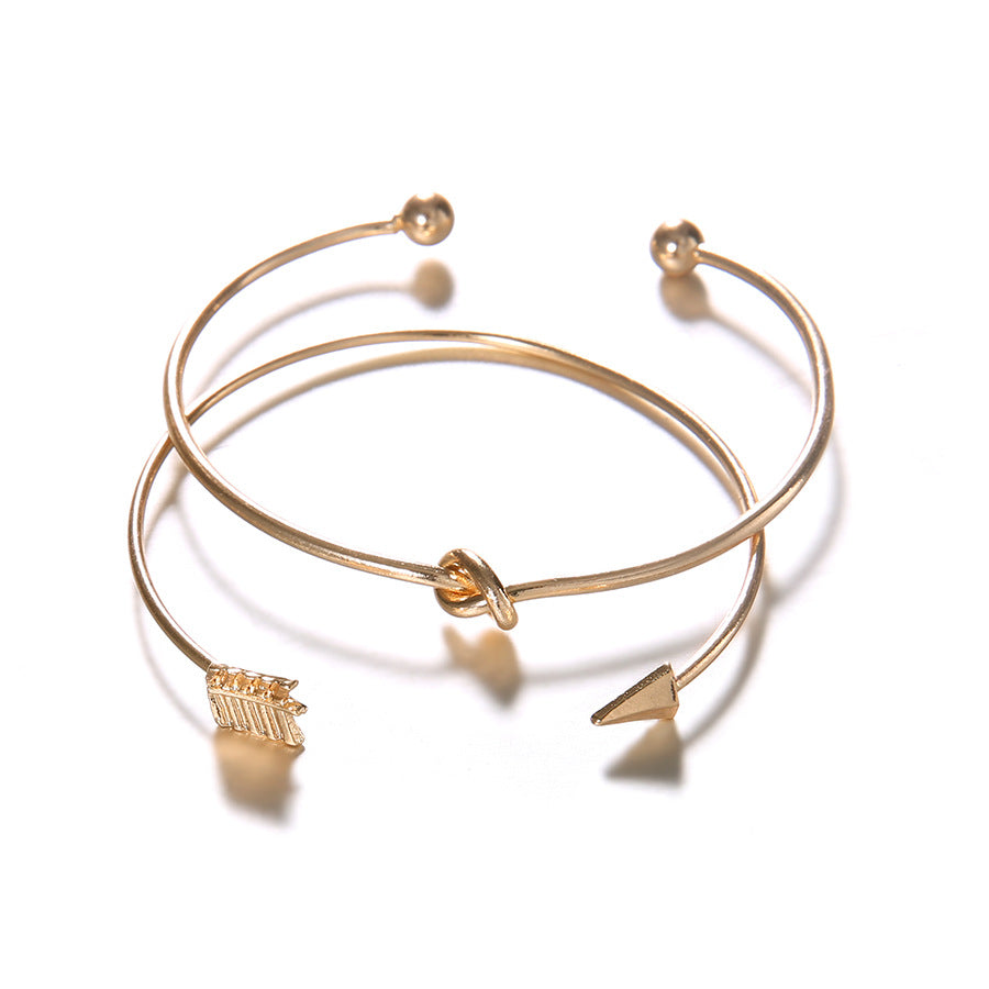 💛 Title: Minimalist Gold Cuff Bracelet Set – Timeless Elegance in Various Designs 💛
