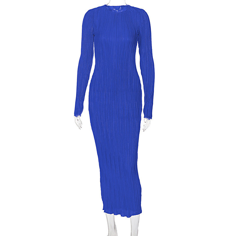 🧡 Title: “Sunset Sophistication: The Pleated Orange Midi Dress You NEED” 🧡