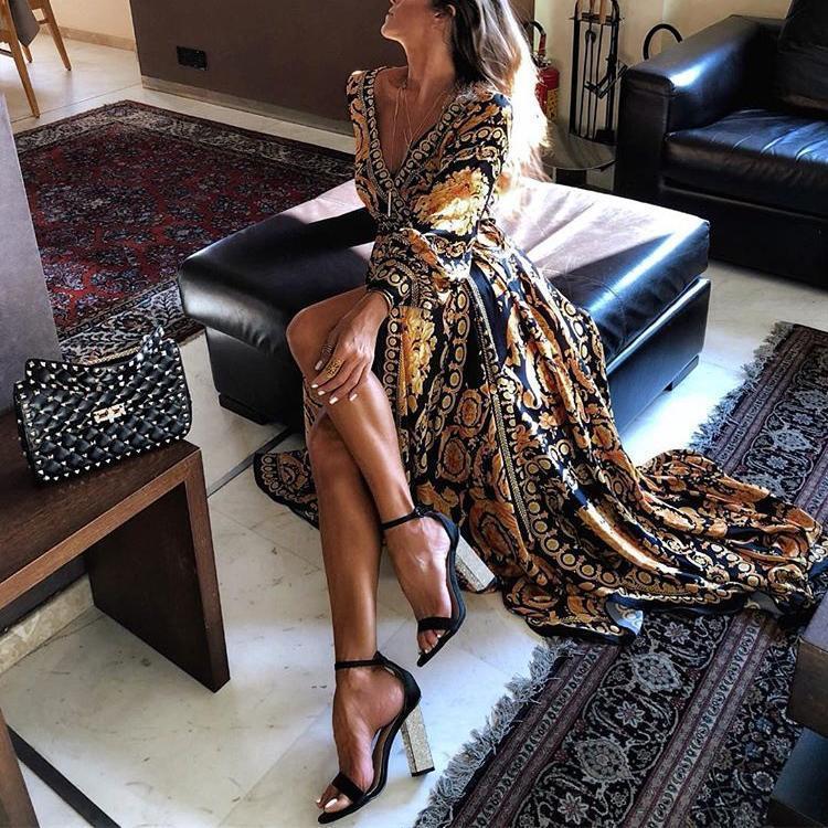 🖤 Title: Luxe Baroque Wrap Maxi Dress – Golden Glamour with a Bold Edge 🖤